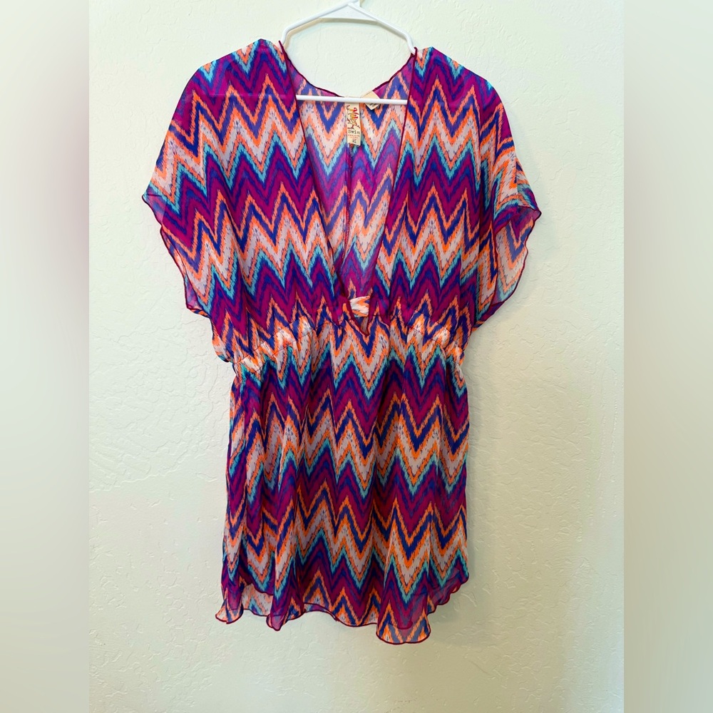 Women’s lightweight swimsuit coverup size XL